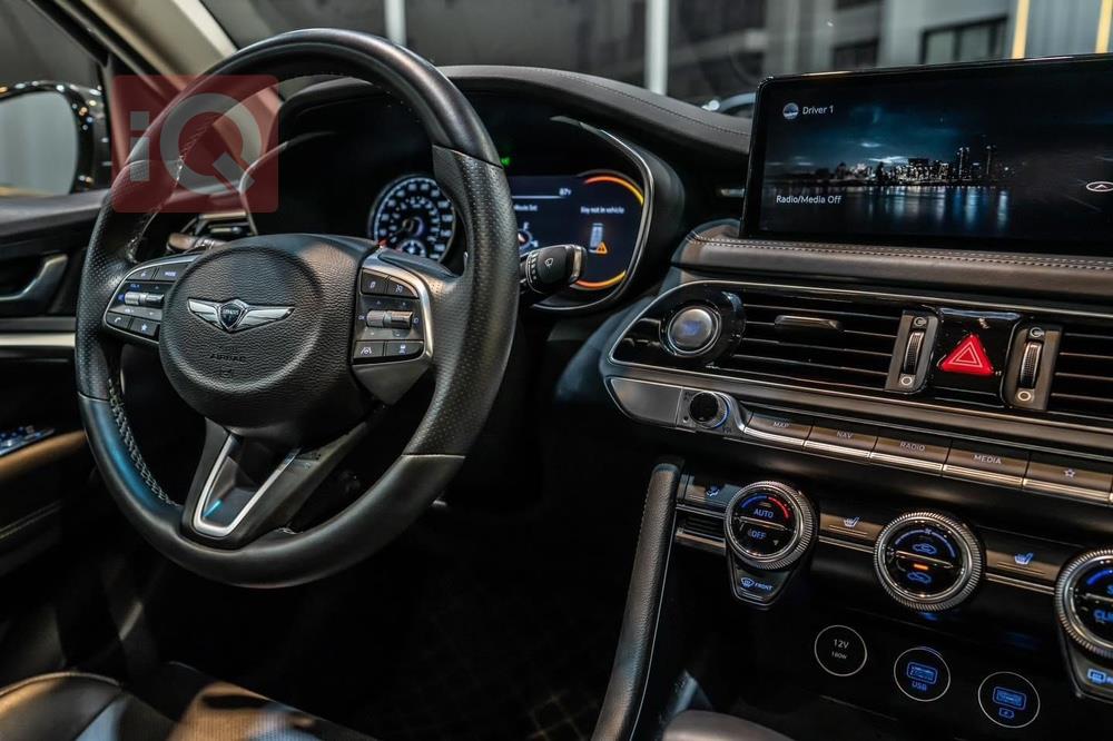 Genesis G70